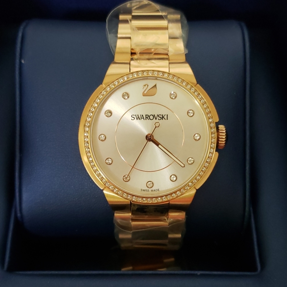Swarovski watch rosegold tone MSRP $349